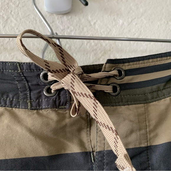 Patagonia Swim Water Wavefarer Striped Men's Tie Front Board Shorts 34 - Picture 3 of 10